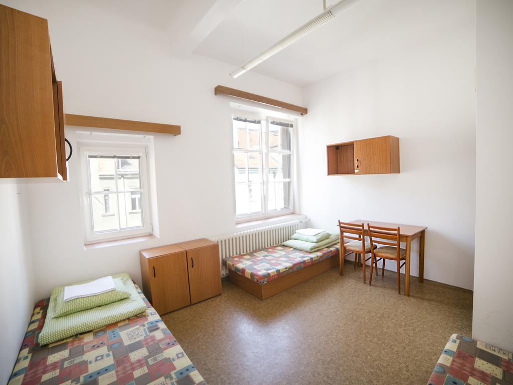 Dizzy Daisy Hostel Prag Zimmer foto